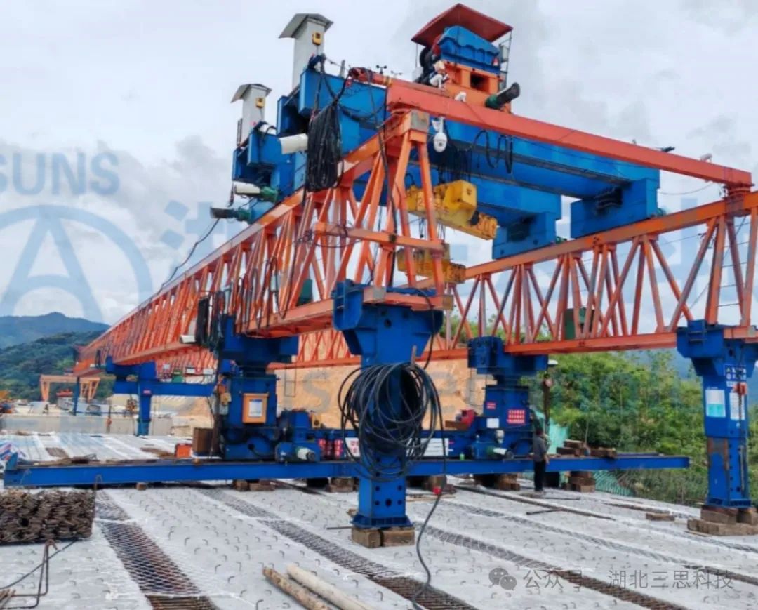 廣東陽信高速全線9個(gè)標(biāo)段22臺架橋機(jī)加裝安全監(jiān)控系統(tǒng)丨“安全眼”守